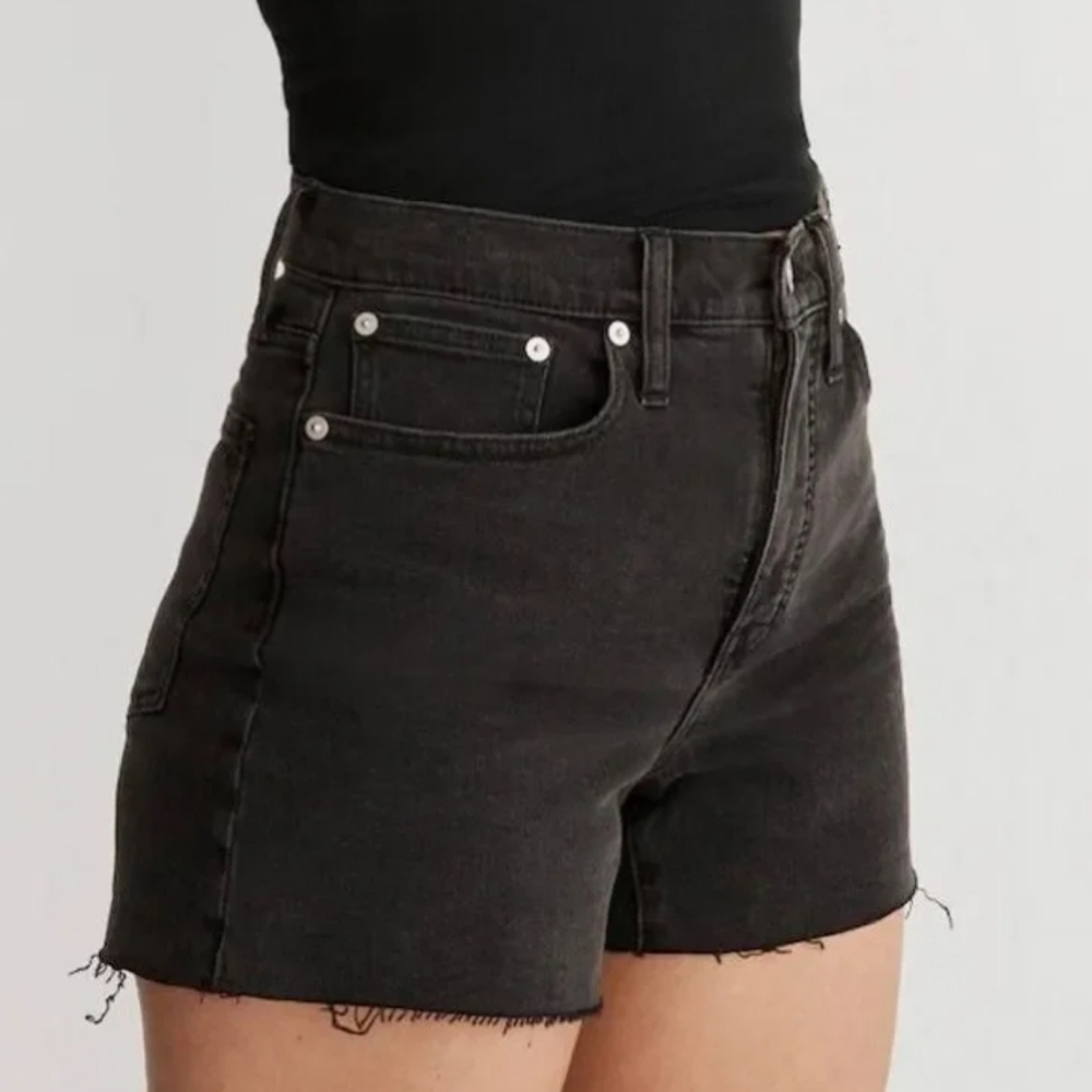 MADEWELL BLACK JEAN SHORTS with Frayed Hem Size 30